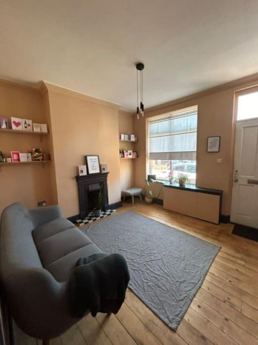 Holiday home Beautiful - 4 Min Walk From Heaton Park Manchester